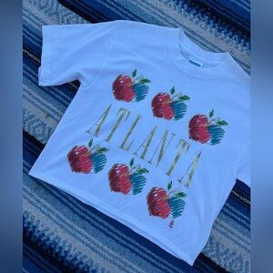 Vintage 90s Y2K Atlanta peach white graphic crop t shirt - women’s medium